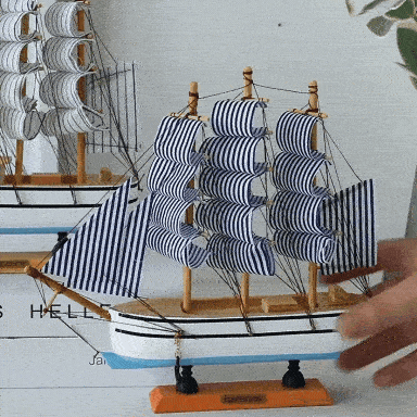 Artz - Segelboot-Skulpturen aus Holz mit Led-Licht