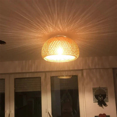 BambooGlow – Handgewebte Bambus-Deckenleuchte