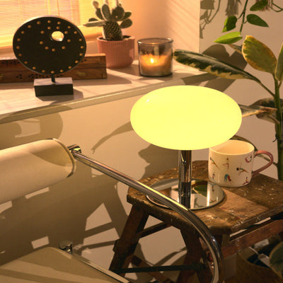 Diya Lamp - von der Raumfahrt inspirierte LED-Tischlampe