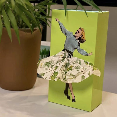 Flying Skirt Taschentuchbox - Elegantes und verspieltes Design