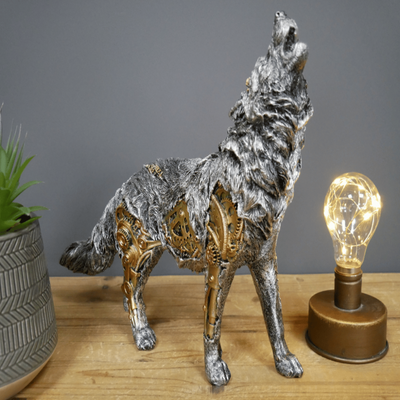 Gearvain - Steampunk-Skulptur mit kühner mechanischer Kunstfertigkeit