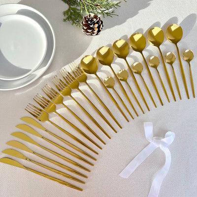 Gildora - Minimalistisches goldenes Besteckset