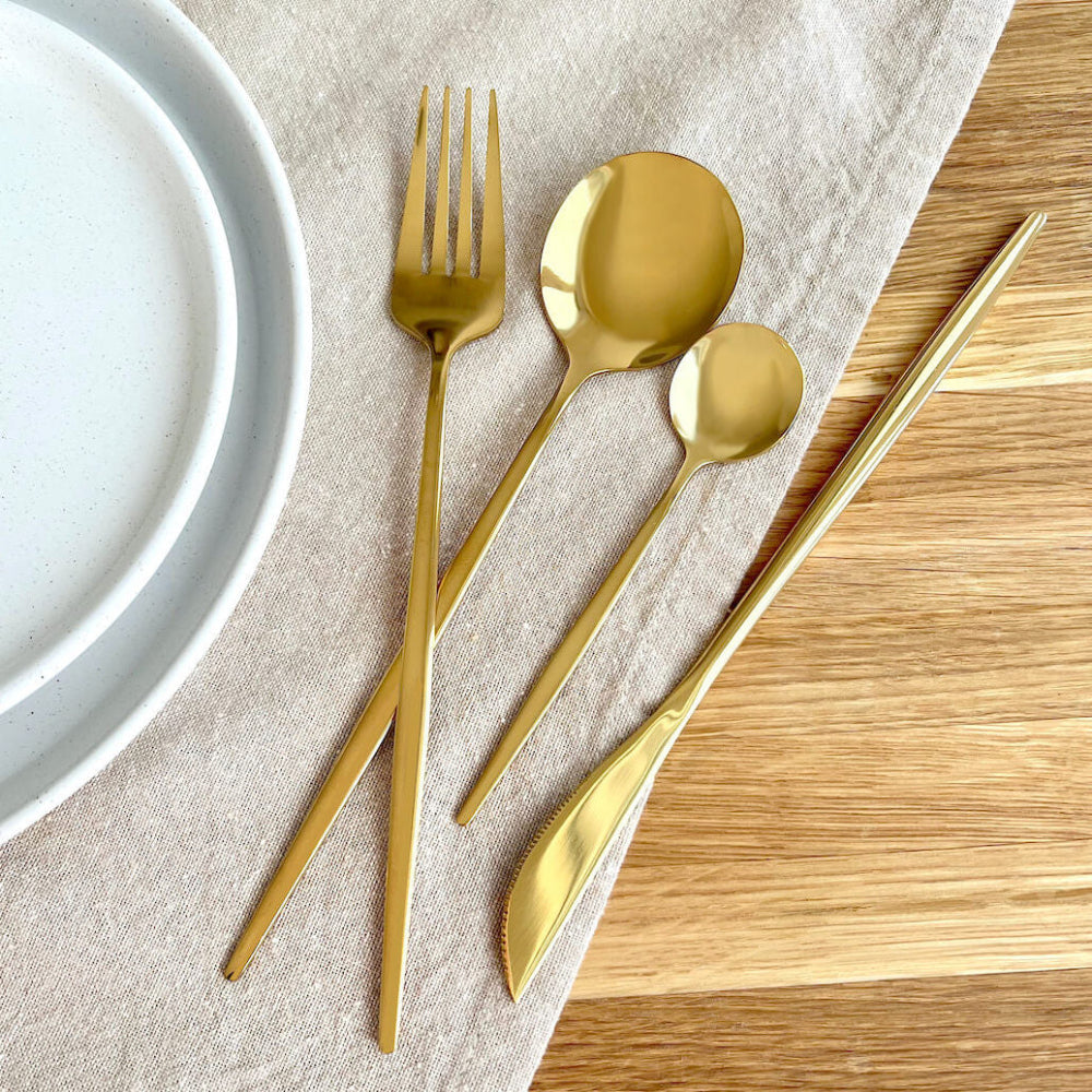 Gildora - Minimalistisches goldenes Besteckset