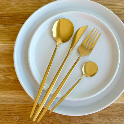 Gildora - Minimalistisches goldenes Besteckset