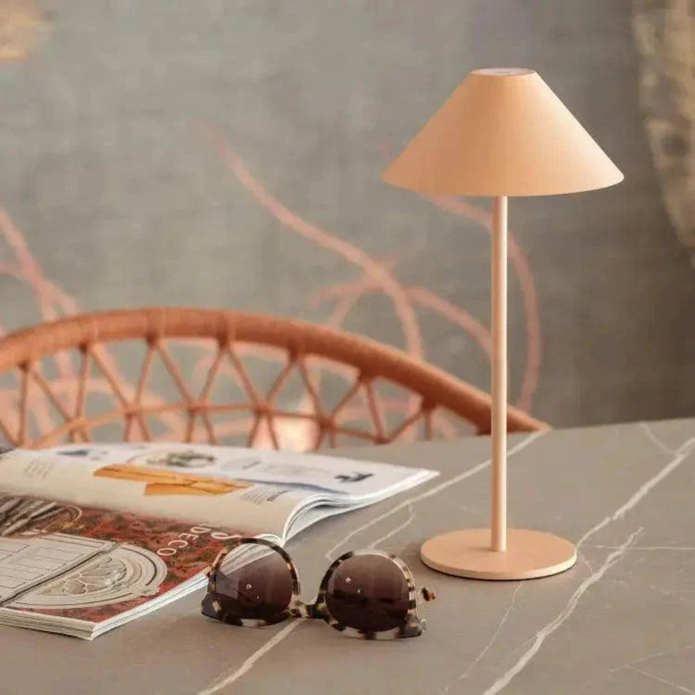 GlowAnywhere - Kabellos aufladbare Tischlampe