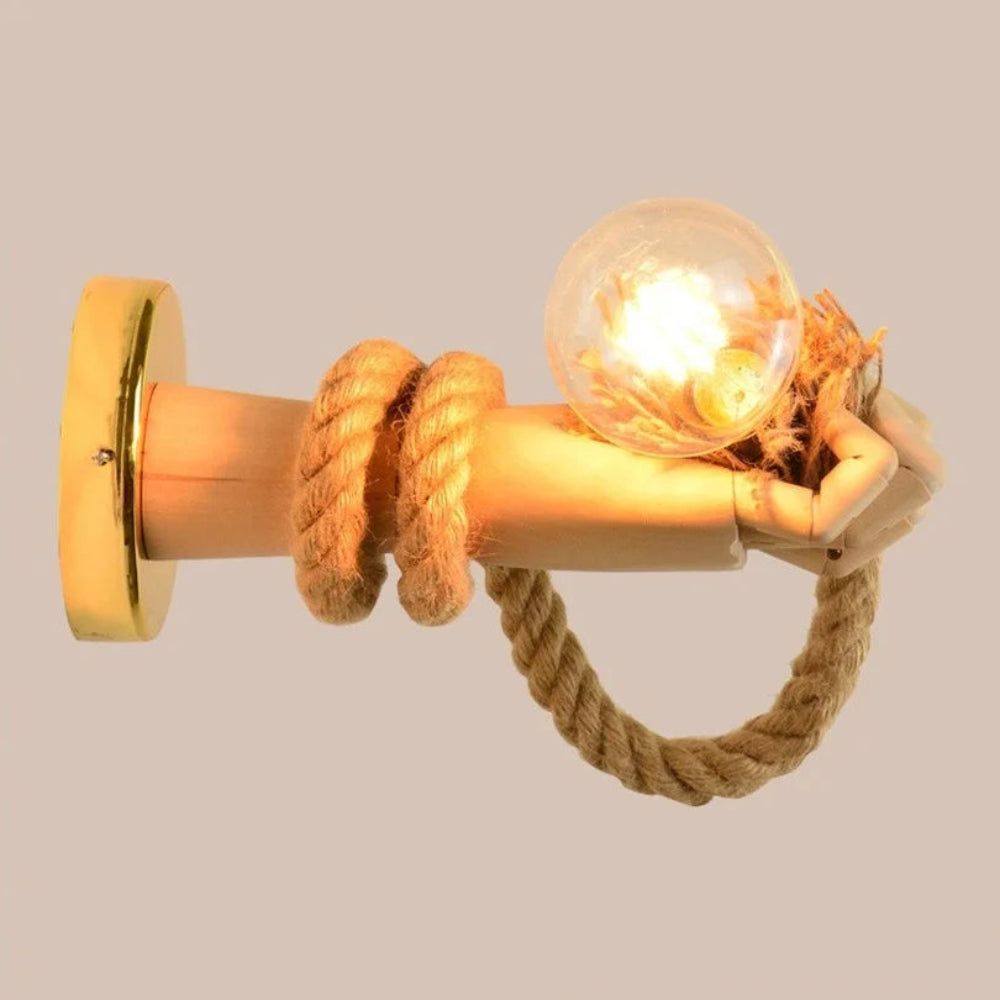 Graspel - Hand-Wandleuchte aus Holz mit Seil