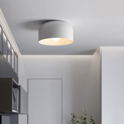 IronGlow – Moderne, bündig montierte Deckenleuchte aus Eisen