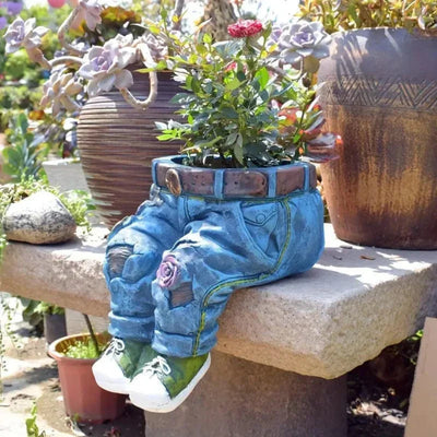 JeanPlanter - Skurriler Blumentopf aus Harz im Denim-Design
