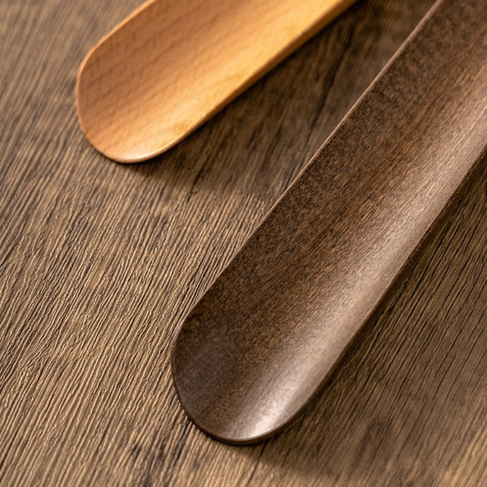 Kolbein - Magnetischer Schuhlöffel aus Holz mit langem Griff