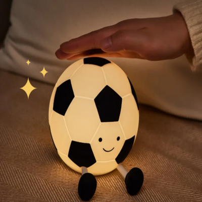 LumoKick - Wiederaufladbares Fußball-Nachtlicht aus Silikon