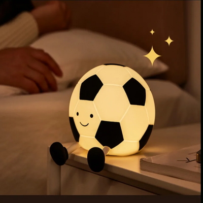 LumoKick - Wiederaufladbares Fußball-Nachtlicht aus Silikon