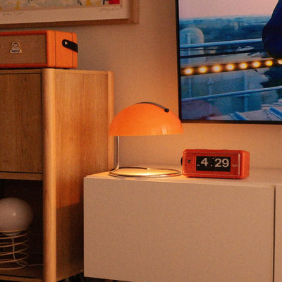 Moderne Schreibtischlampe aus der Jahrhundertmitte - Orange Dome Design