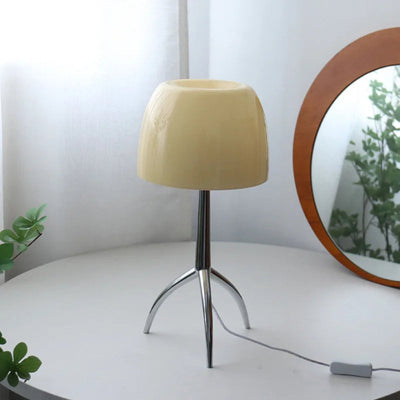 NordicGlow Tischleuchte – Skandinavisches Design aus Glas & Metall