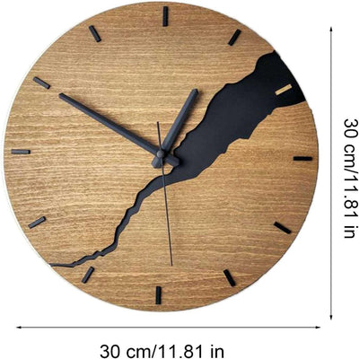 NordicTime - Wanduhr aus gerissenem Holz