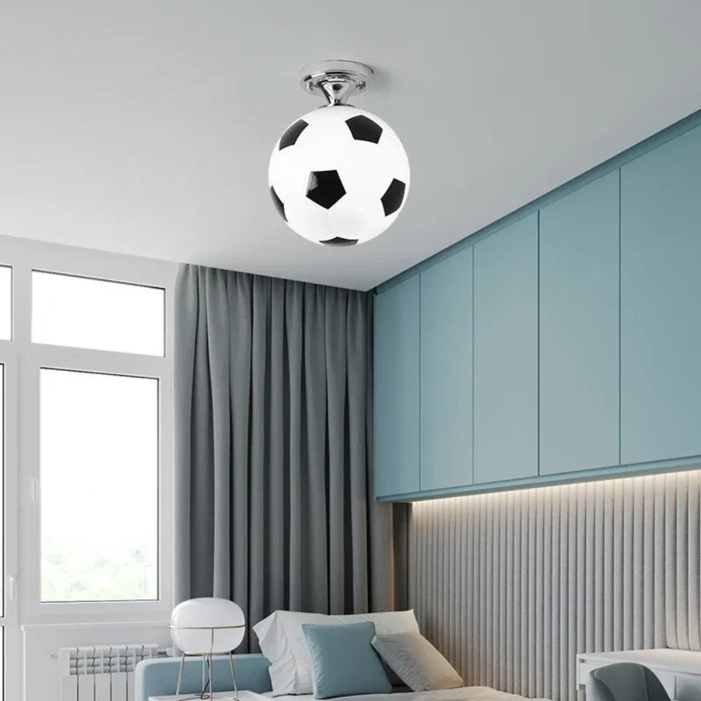 Nordvera - Fußball-inspirierte Deckenleuchte