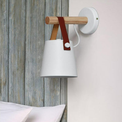 Norluma - Hängende Wandlampe aus Holz