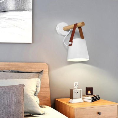 Norluma - Hängende Wandlampe aus Holz