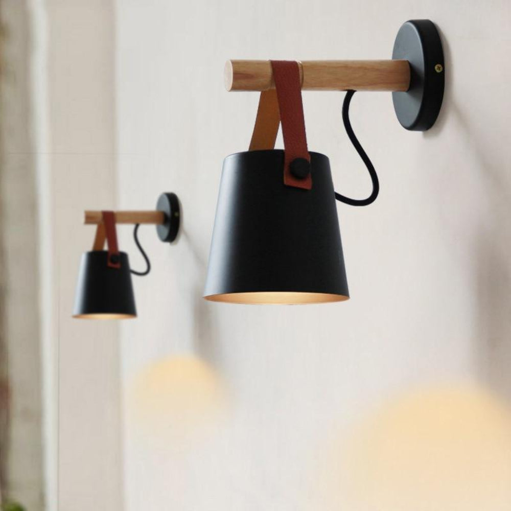 Norluma - Hängende Wandlampe aus Holz