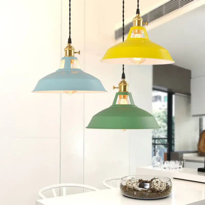 Retro-Hängeleuchte – Vintage-Design in verschiedenen Farben