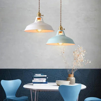 Retro-Hängeleuchte – Vintage-Design in verschiedenen Farben