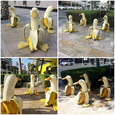 Quackana - Verspielte Bananen-Enten-Skulptur