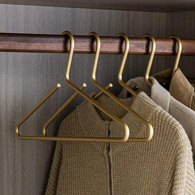 Set mit 5 Kleiderbügeln - Stilvolle Kleiderschrankorganisation