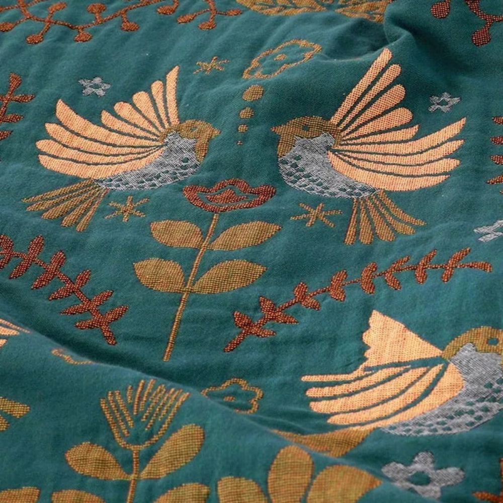 Skandinavische Wendedecke mit Vögeln – kuscheliges Baumwolldesign