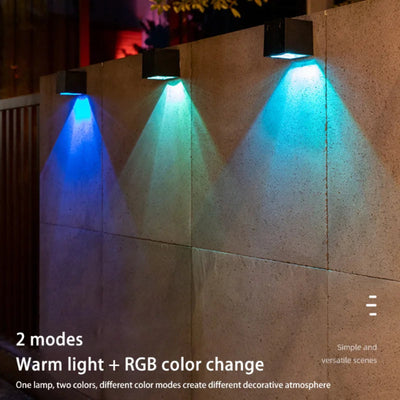 SolarGlow - Solarbetriebene LED-Außenwandleuchte