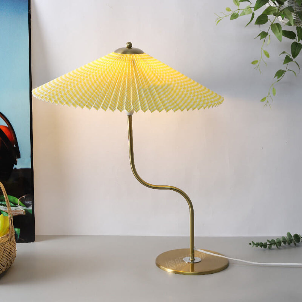 Solveta - Retro Faltenschirm Tischlampe