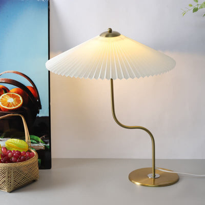 Solveta - Retro Faltenschirm Tischlampe