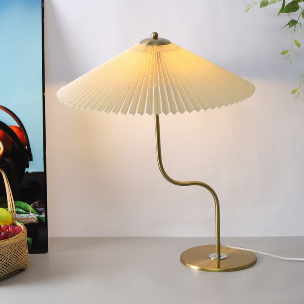 Solveta - Retro Faltenschirm Tischlampe