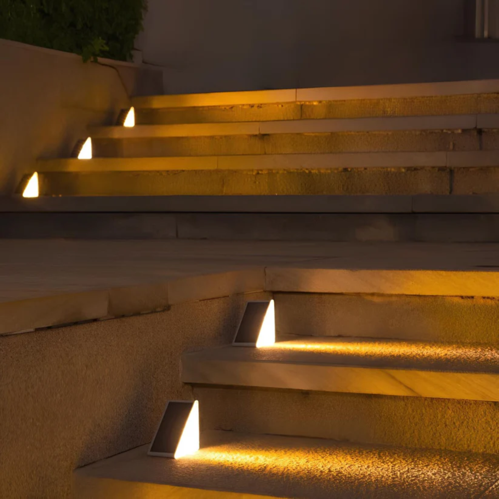 Treppenlicht - Solarbetriebene Eleganz für sicherere Treppenstufen