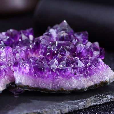 Virelis - Natürlicher Amethystkristall für Energie und Dekoration