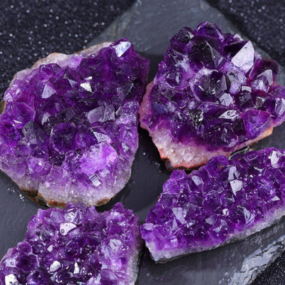 Virelis - Natürlicher Amethystkristall für Energie und Dekoration
