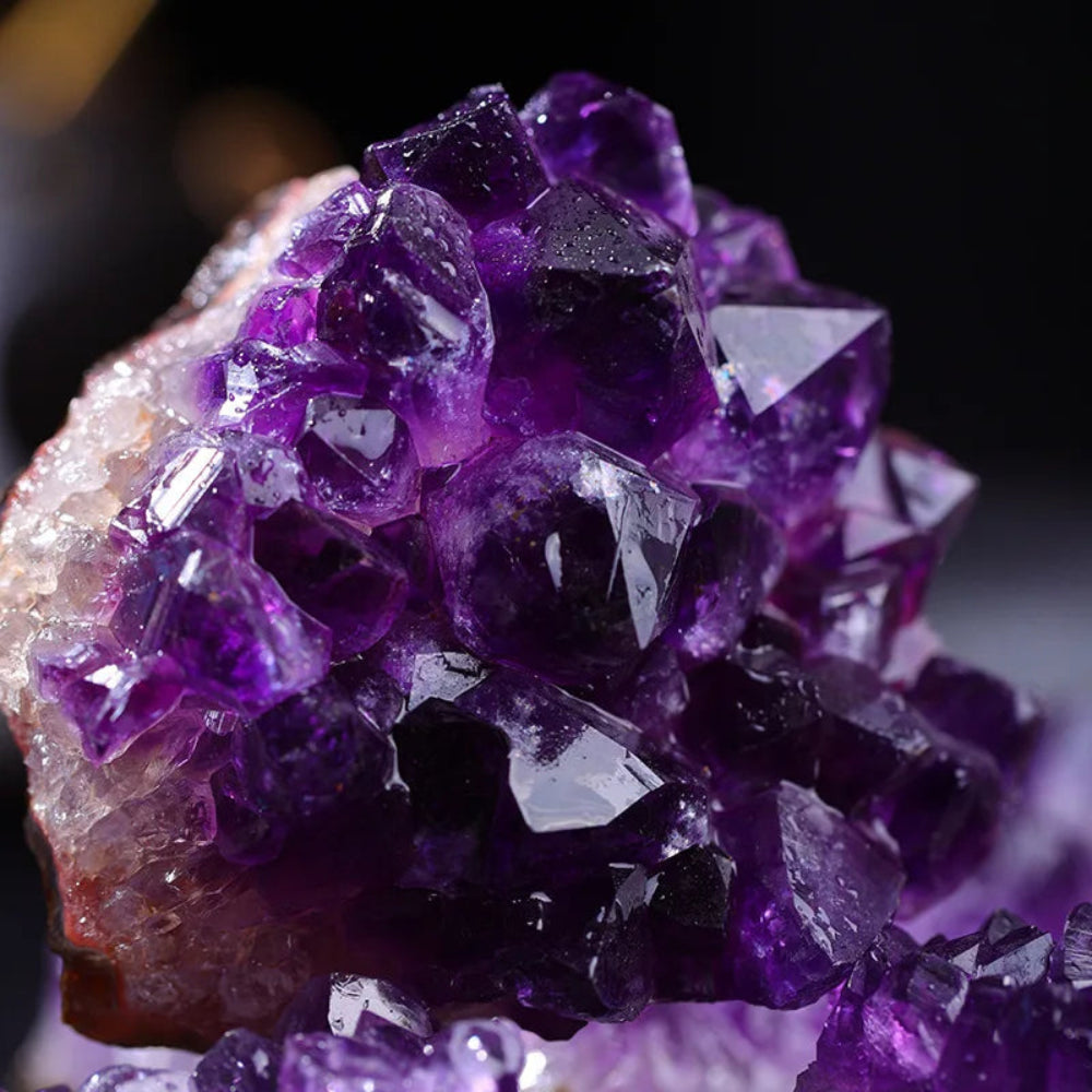 Virelis - Natürlicher Amethystkristall für Energie und Dekoration