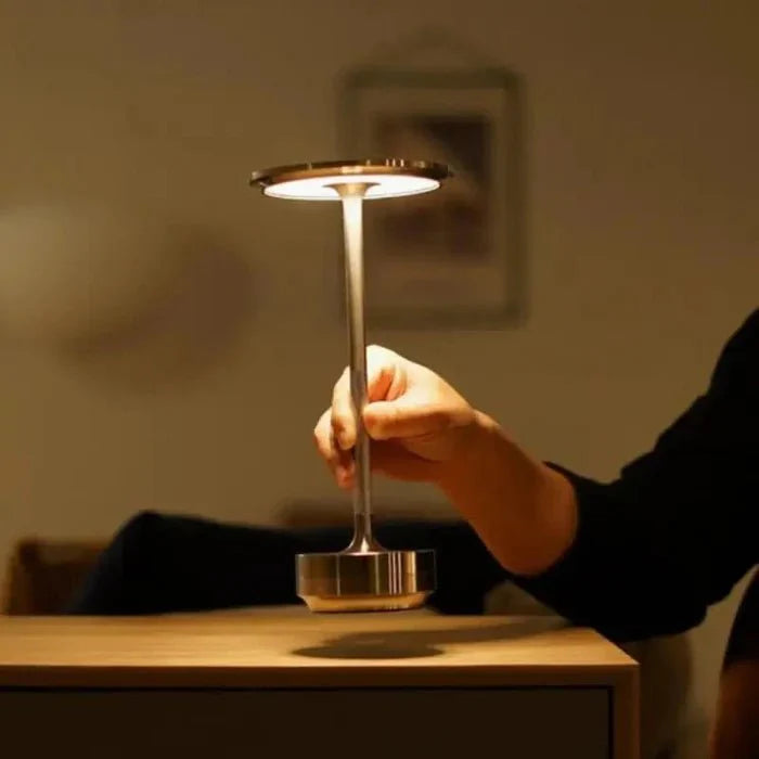 LumaTouch - Kabellose Tischleuchte mit 3 berührungsempfindlichen Lichtmodi