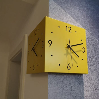 Twinora - Doppelseitige Wanduhr