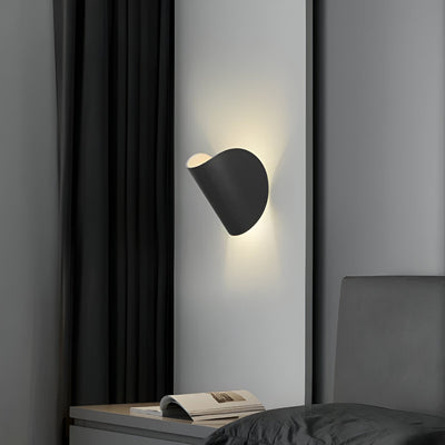 Einzigartiges italienisches Design Rotierbare Wandlampe - Einstellbar und stilvoll