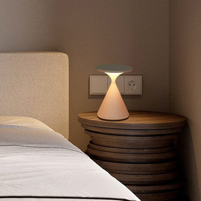 Stylische Kabellose LED-Tischlampe – Dimmbar & Tragbar