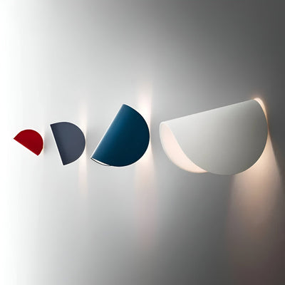 Einzigartiges italienisches Design Rotierbare Wandlampe - Einstellbar und stilvoll