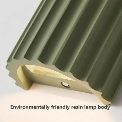 Minimalistische Wandleuchte - Modernes Design mit einem Hauch von Farbe