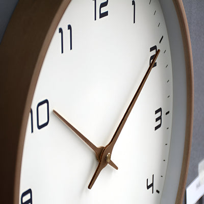 Nordisches Design Stille Wanduhr - Perfekt für Wohnzimmer, Küche oder Büro
